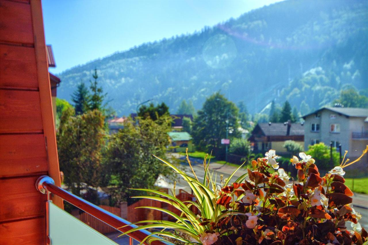 Pensjonat & Restauracja Lustrzany Zakatek Hotel Szczyrk Exterior foto